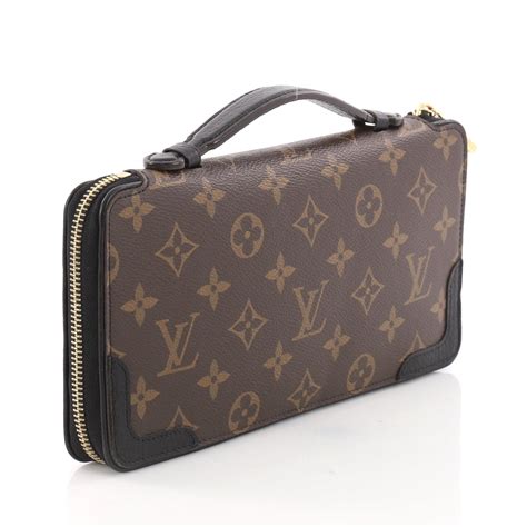 lv wallet organizer